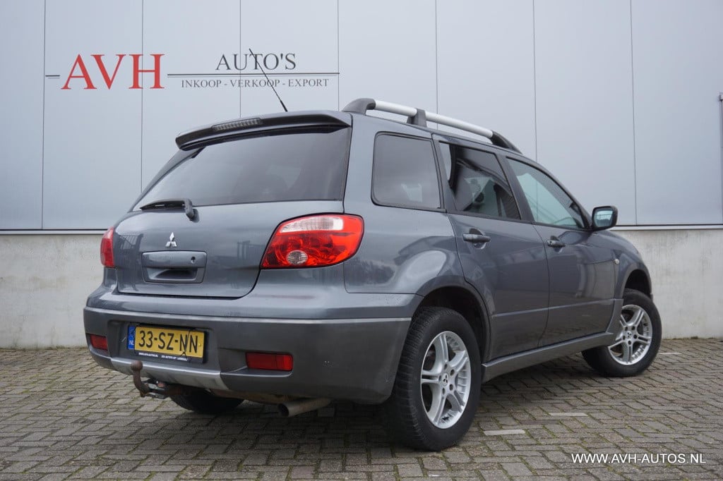 Mitsubishi Outlander 2.0 invite+