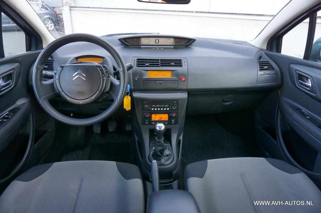 Citroen C4 1.6-16v ligne business