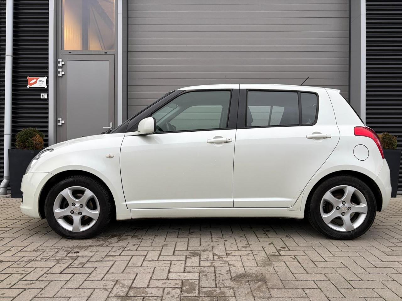 Suzuki Swift 1.3 Shogun