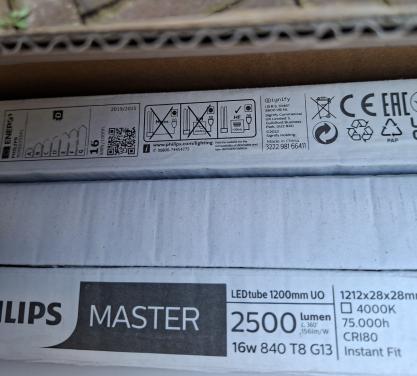 Nieuwe TL Led lampen nieuw in de doos Philips 120 cm