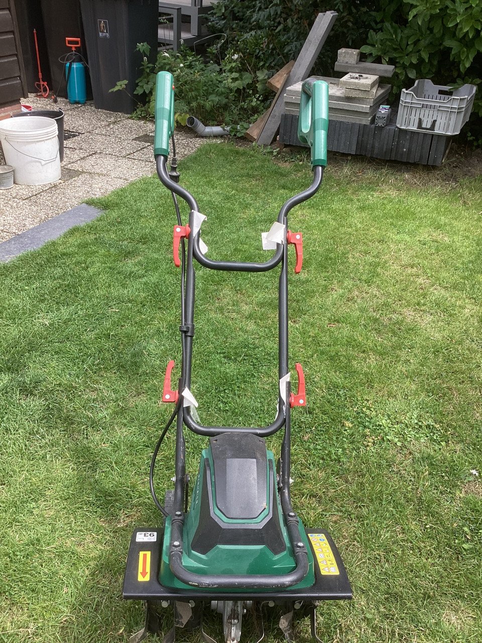 Cultivator / bodemfrees