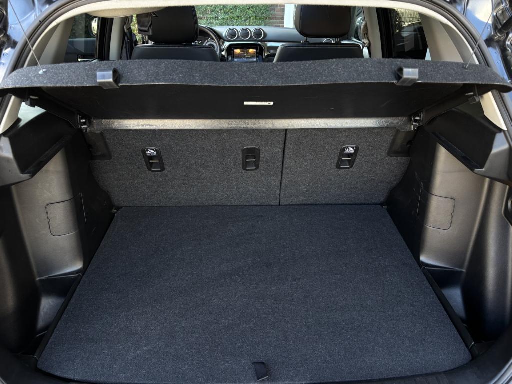 Suzuki Vitara automaat 1.5 hybrid style | trekhaak afneembaar | pano/schuif