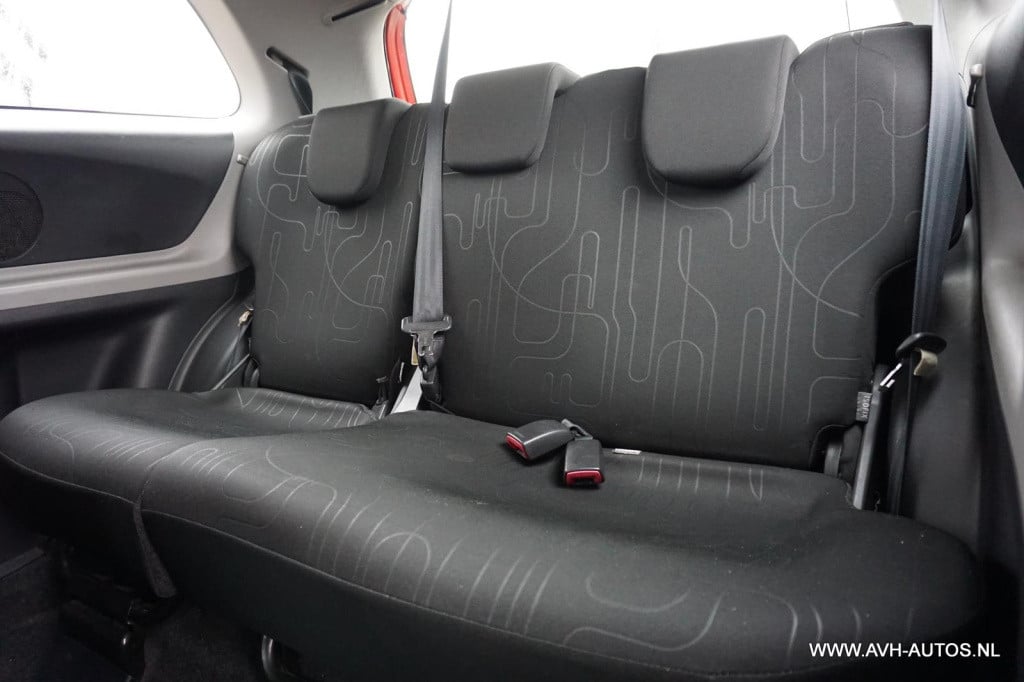 Toyota Yaris 1.0 vvti acces