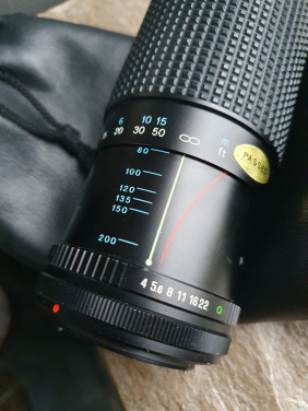 Werkende tokina zoom lens 80-200 mm, in zeer nette staat....