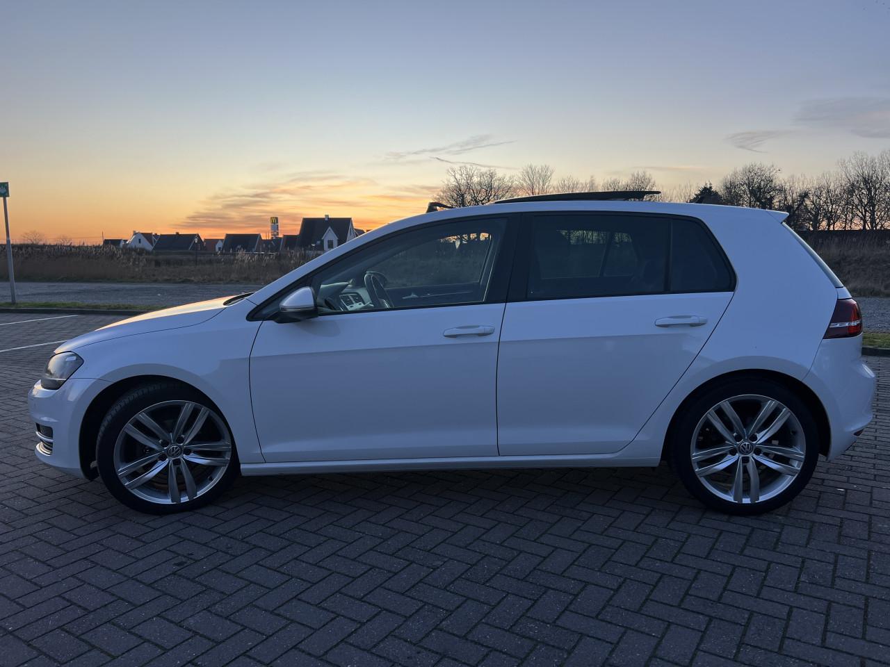 Volkswagen Golf 7 1.2 TSI HIGHLINE | PANO | NL-AUTO | DEALERONDERHOUDEN