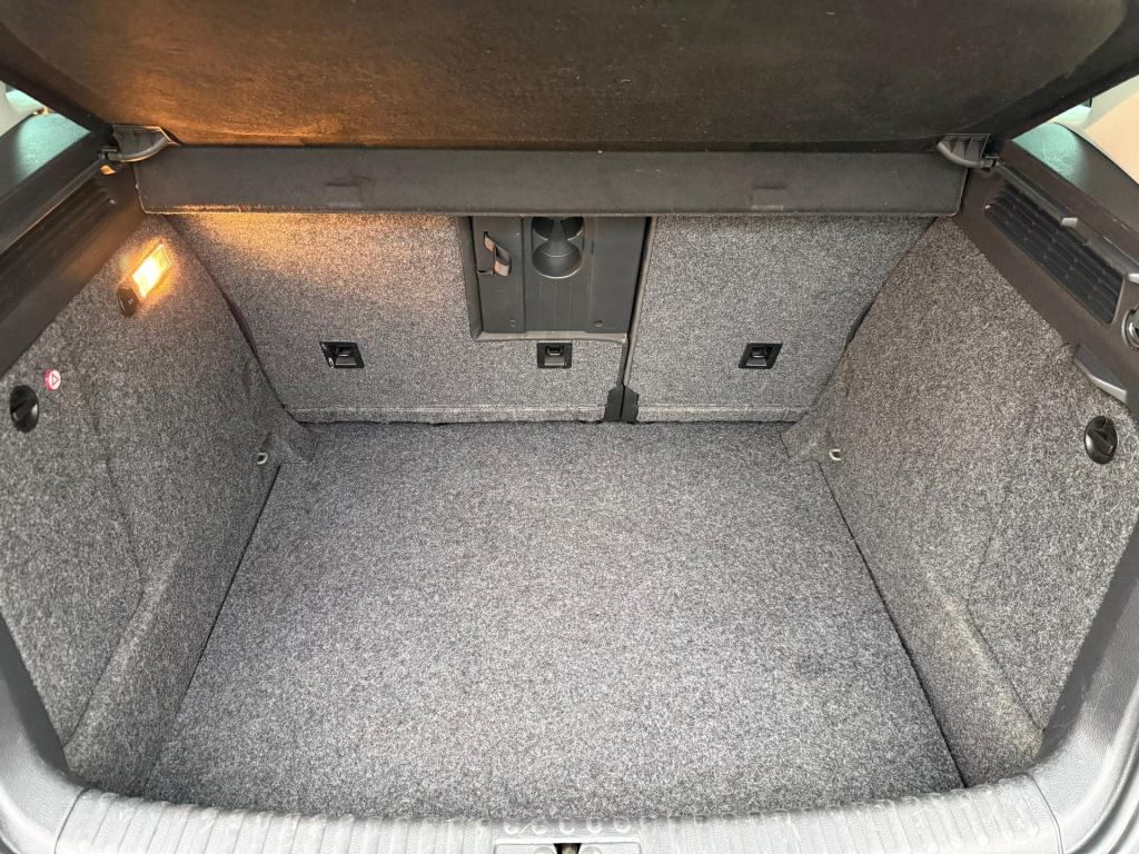 Volkswagen Tiguan 1.4 tsi sport&style