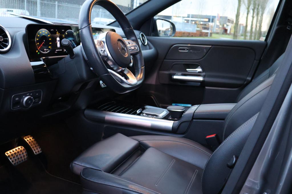 Mercedes-Benz Gla-klasse amg 35 4matic i panoramadak i mbux l spiegelpakket