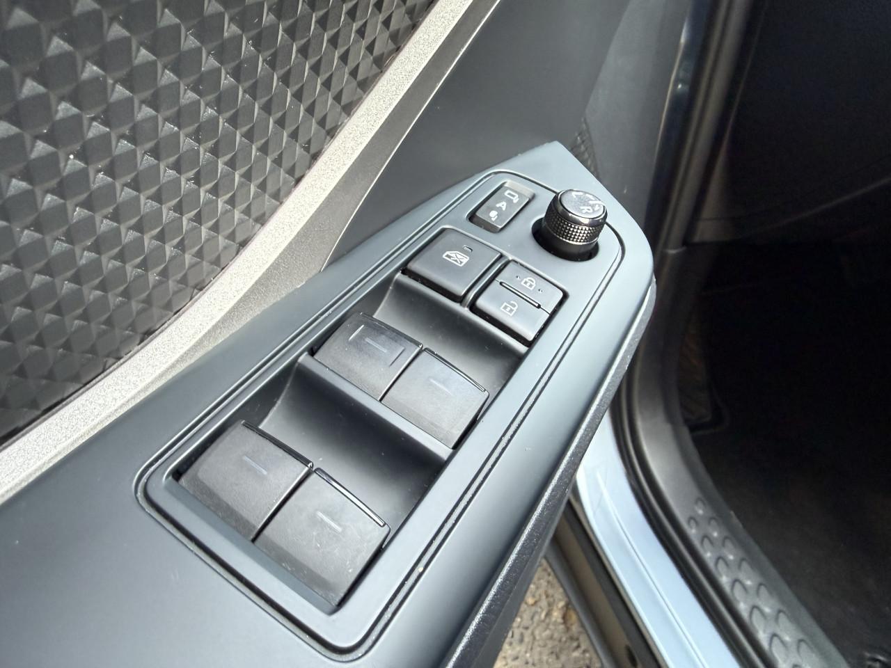 Toyota C-HR 1.8 HYBRID CAMERA,LED,NAVI