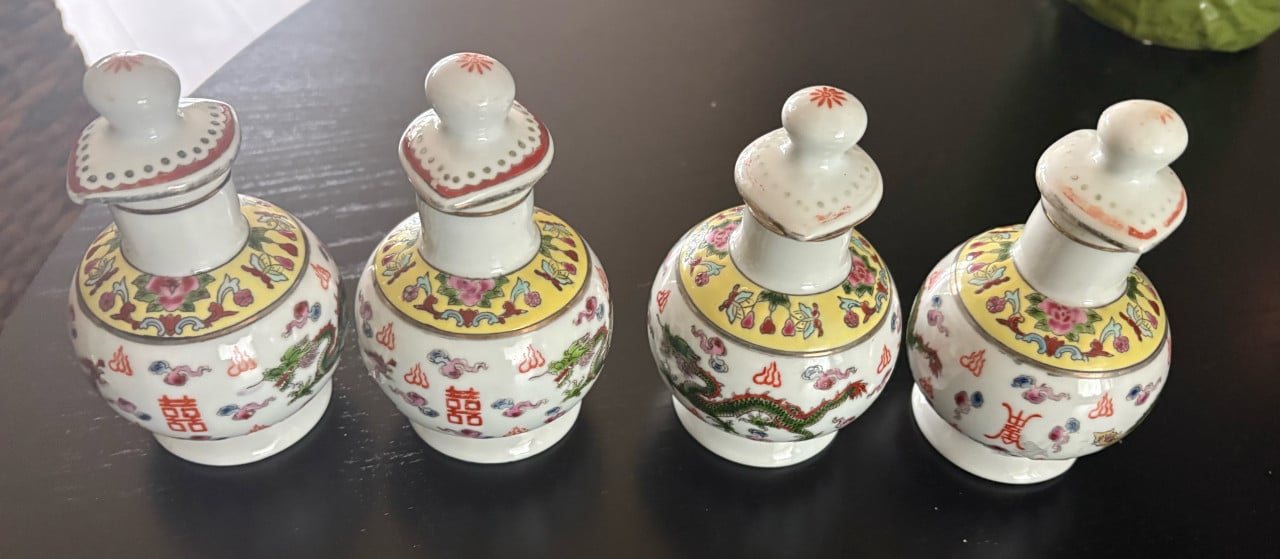 4x Vintage Chinese Porseleinen Sojasauspot