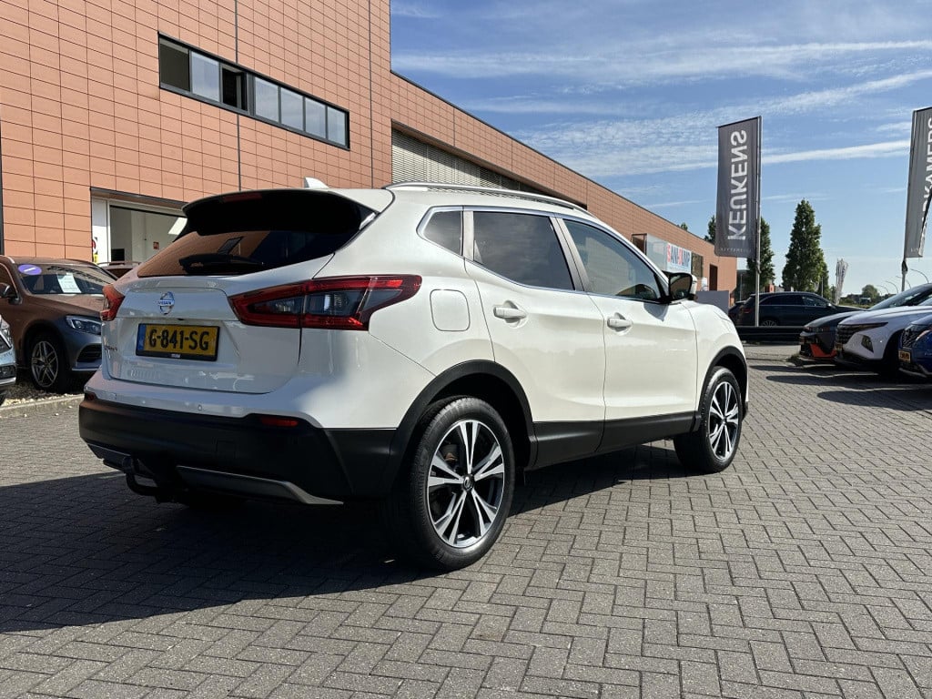 Nissan Qashqai 1.3 dig-t n-connecta trekhaak |design pack | panoramadak | a