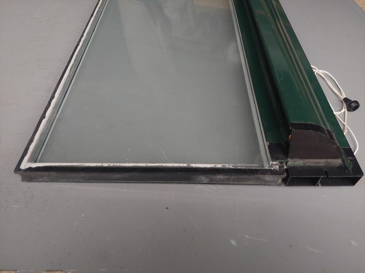 Raam dubbelglas met rooster