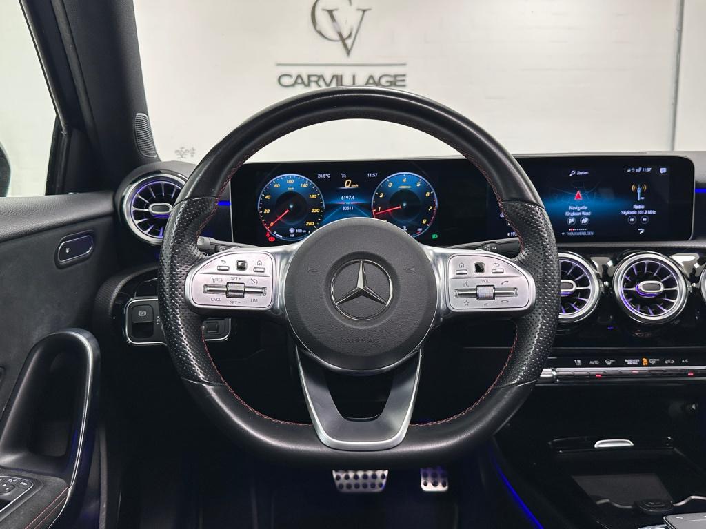Mercedes-Benz A-Klasse 180 amg line night | panoramadak | sfeerverlichting 