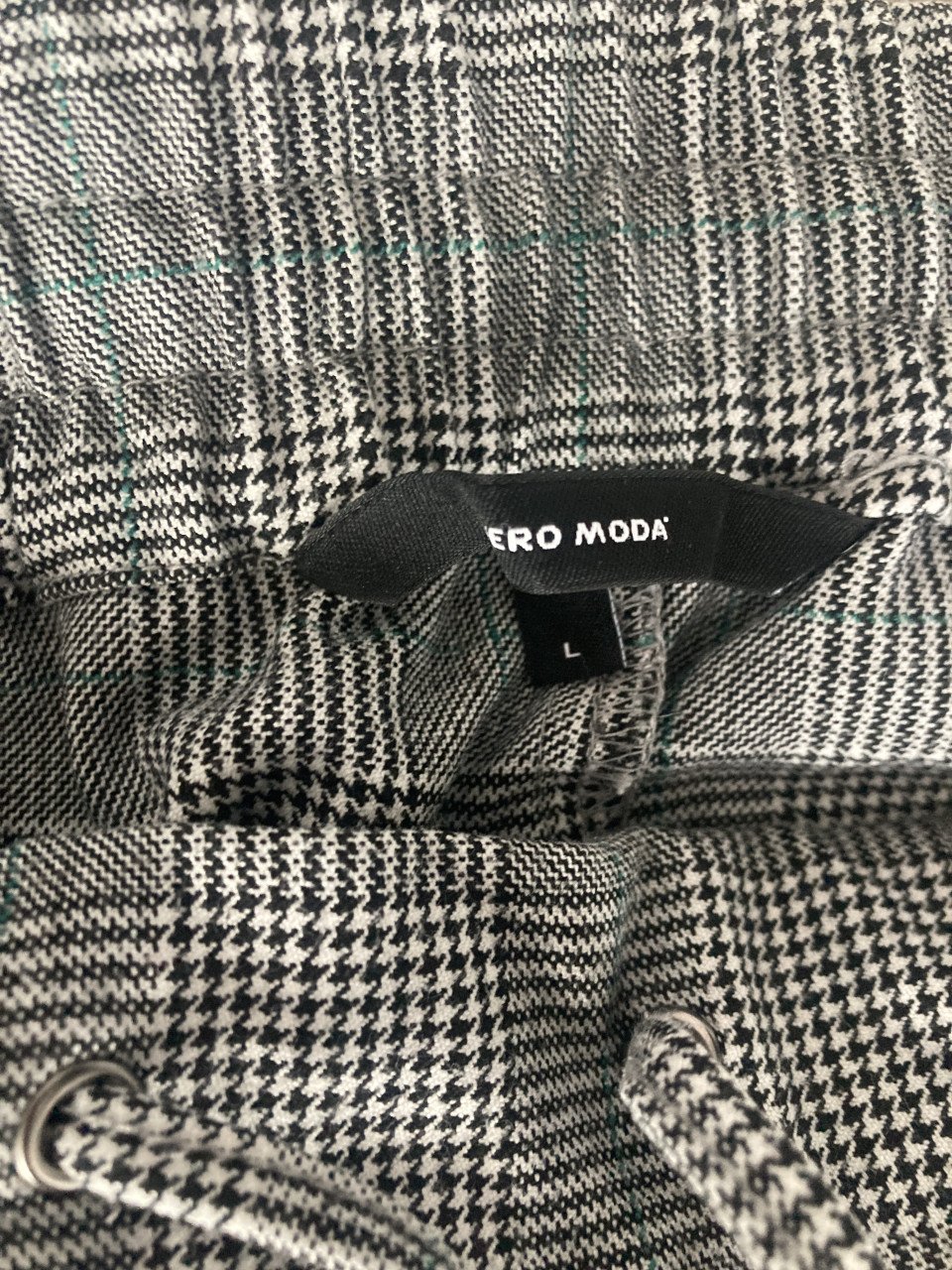 Vero Moda geruite broek L