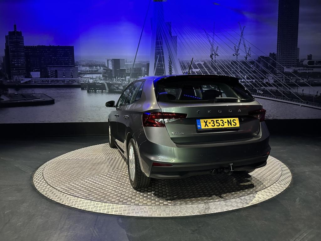 Skoda Fabia 1.0 tsi ambition *led*navi*appconnect*