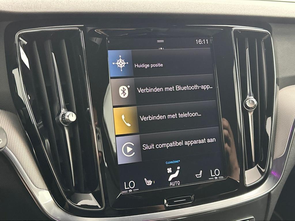 Volvo V60 t6 340pk recharge r-design| achteruitrijcamera| trekhaak| adap.cr