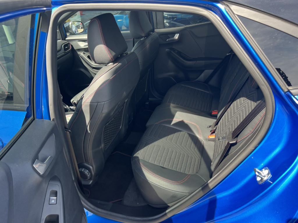Ford Puma 1.0i ecoboost hybrid 155pk st-line x , 19 inch velgen , winterpac