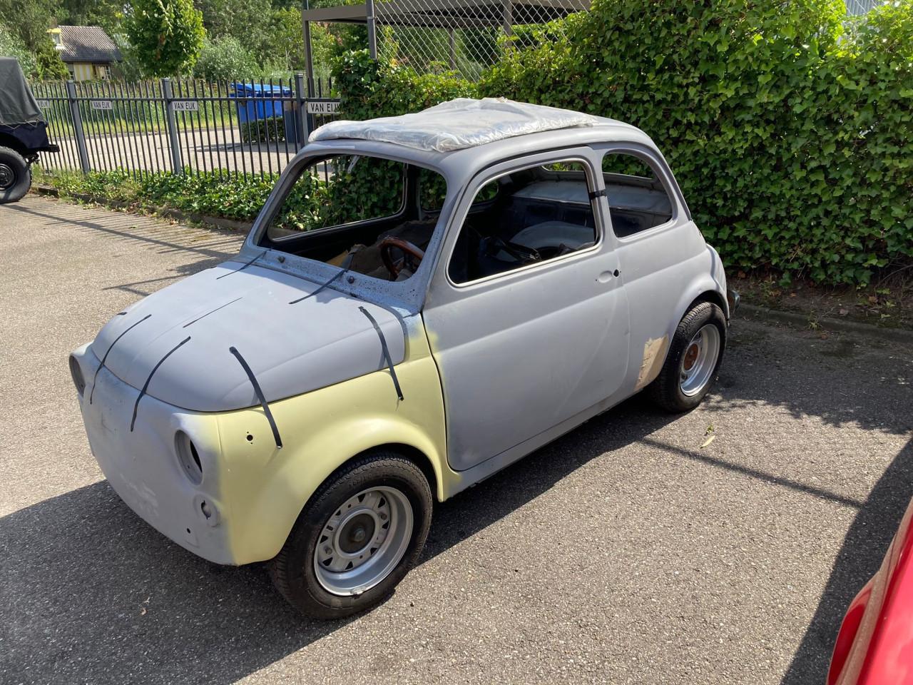 Volledig gerestaureerde Fiat 500 R, b.jr. '75