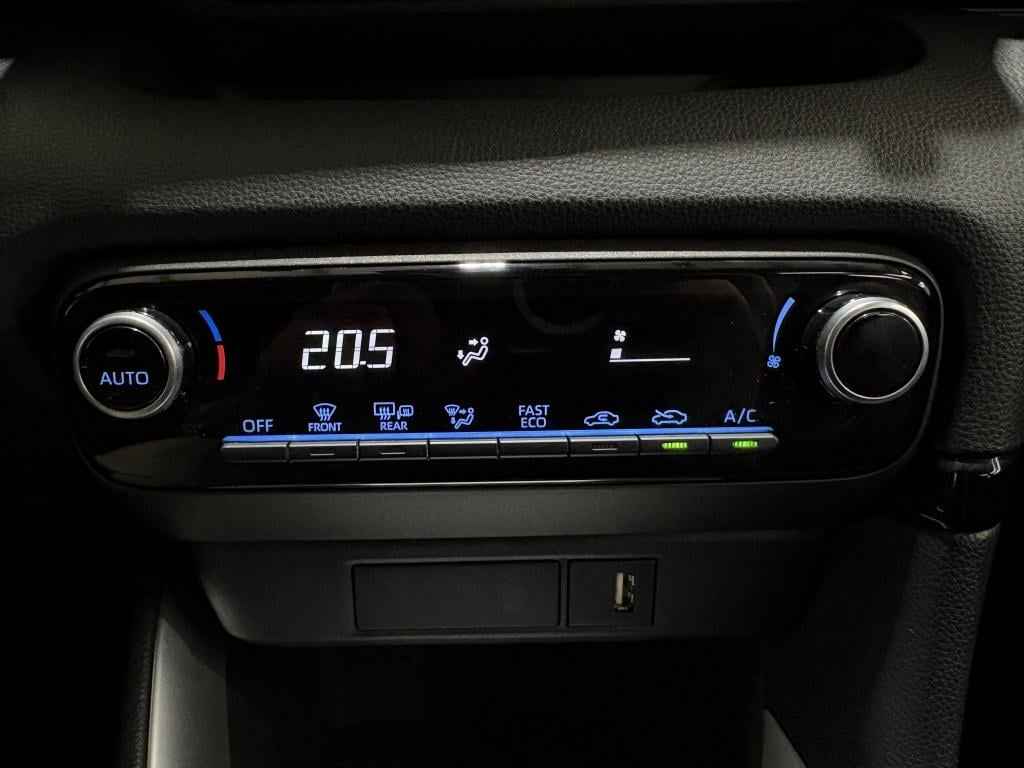Toyota Yaris 1.5 hybrid dynamic