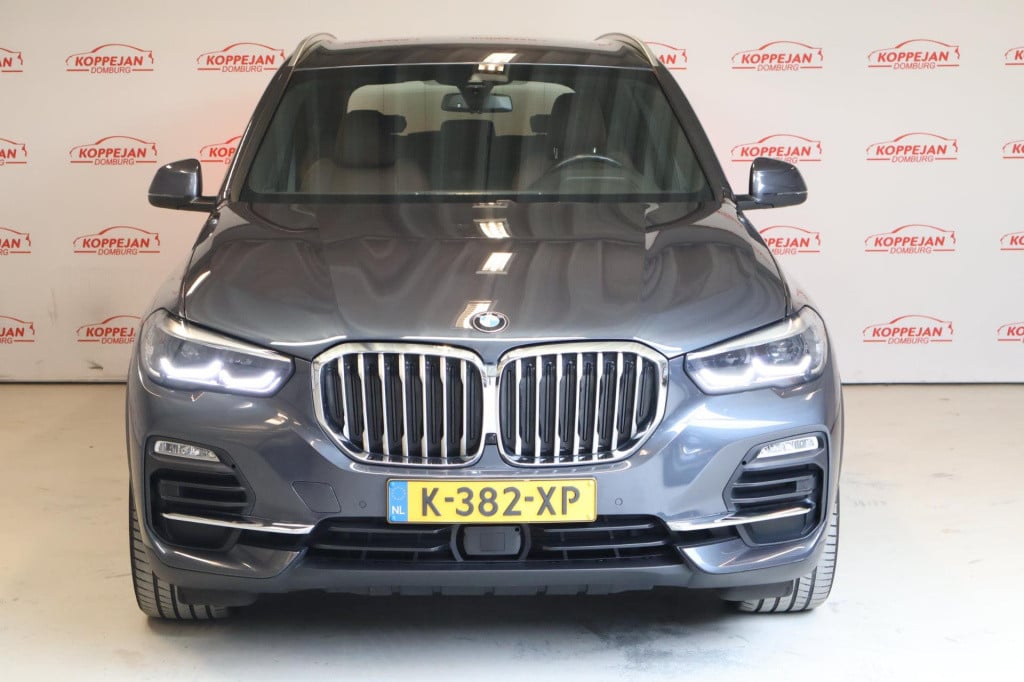 BMW X5 xdrive45e high executive nl auto, memory, luchtvering, carplay & and