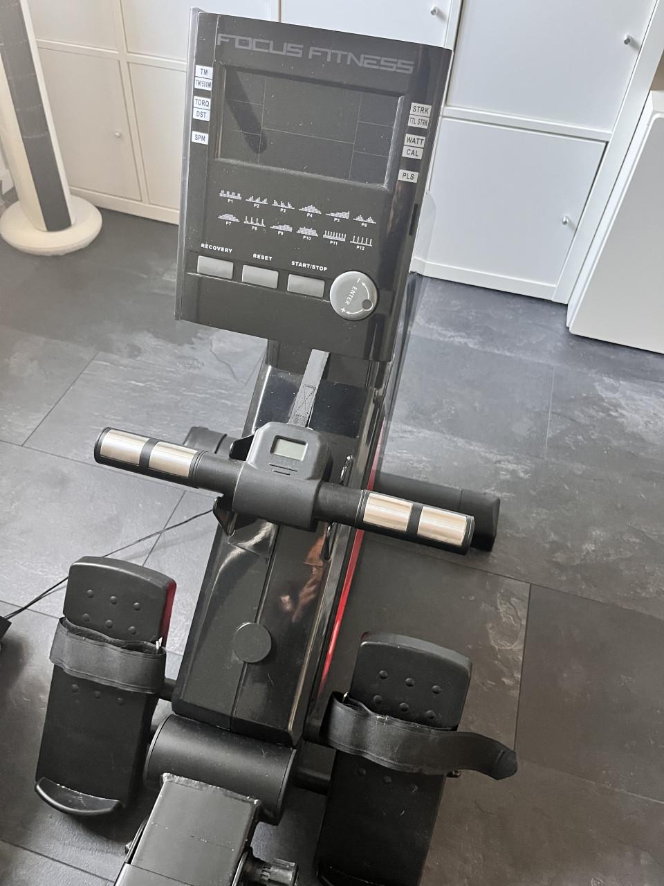 TE KOOP: Roeitrainer - Focus Fitness Row 3