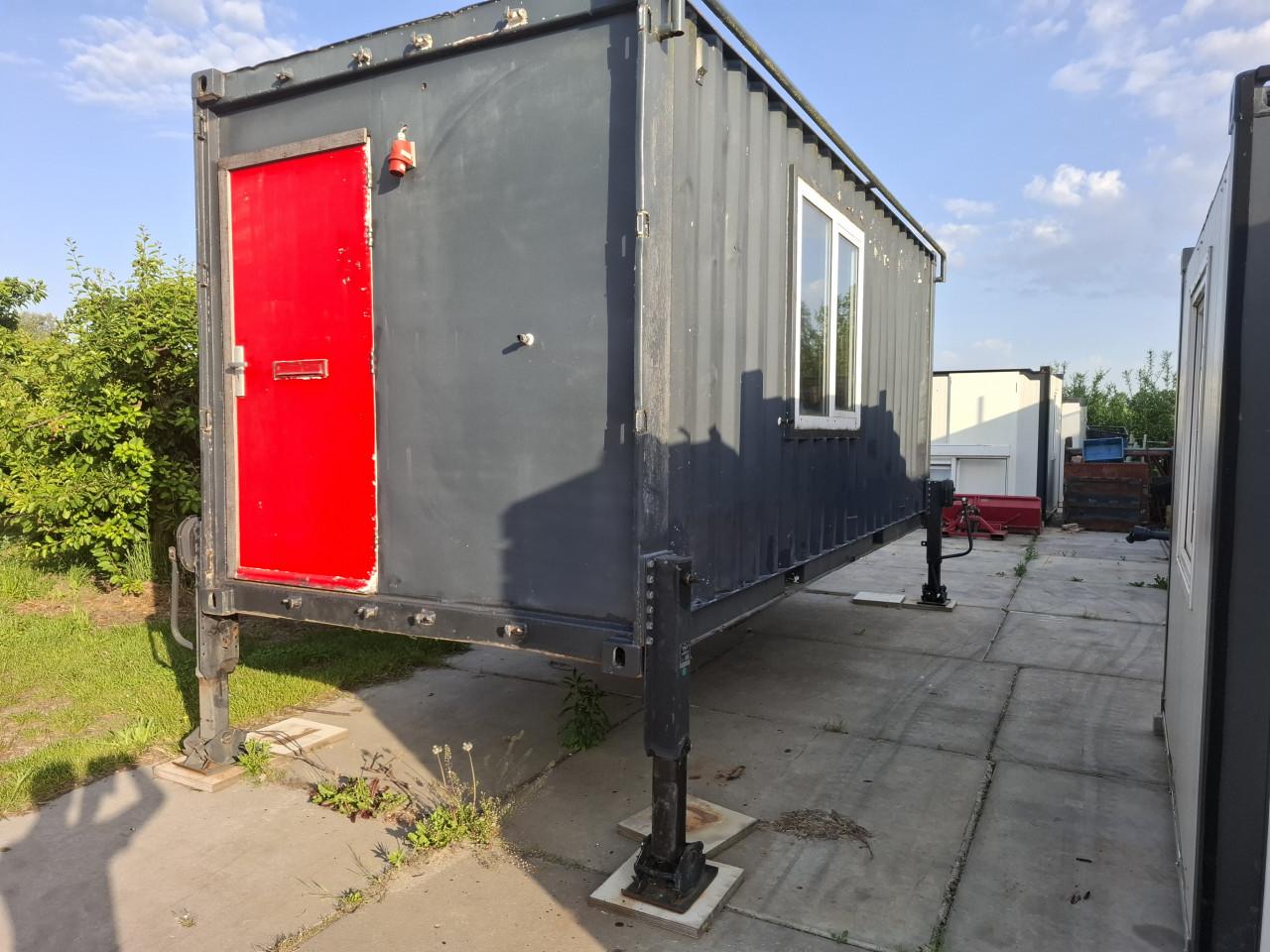 Container