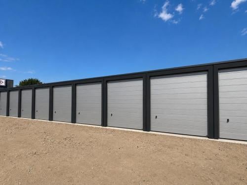 TE HUUR | XXL Garageboxen in Wissenkerke