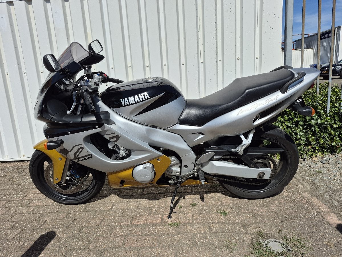 Yamaha Thundercat YZF600, sportieve toermotor