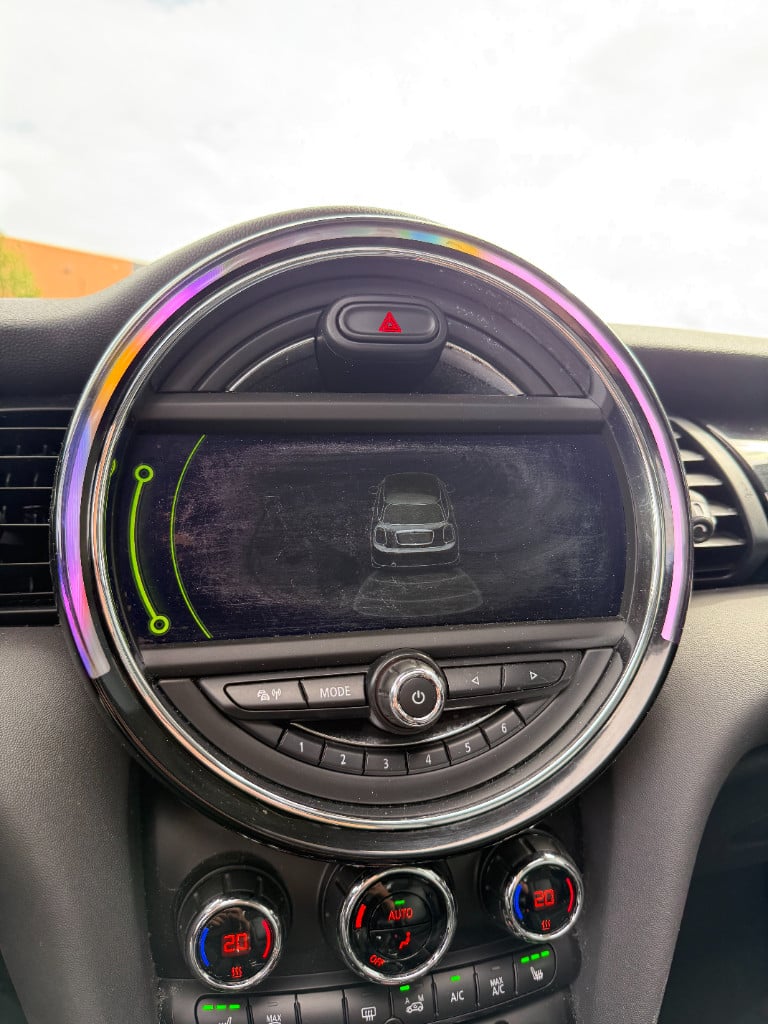 Mini Cooper 1.5 - chili - pano