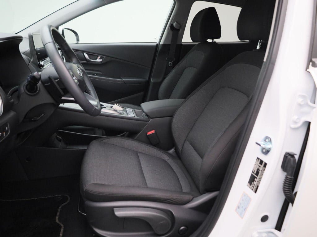 Hyundai Kona ev fashion 39 kwh
