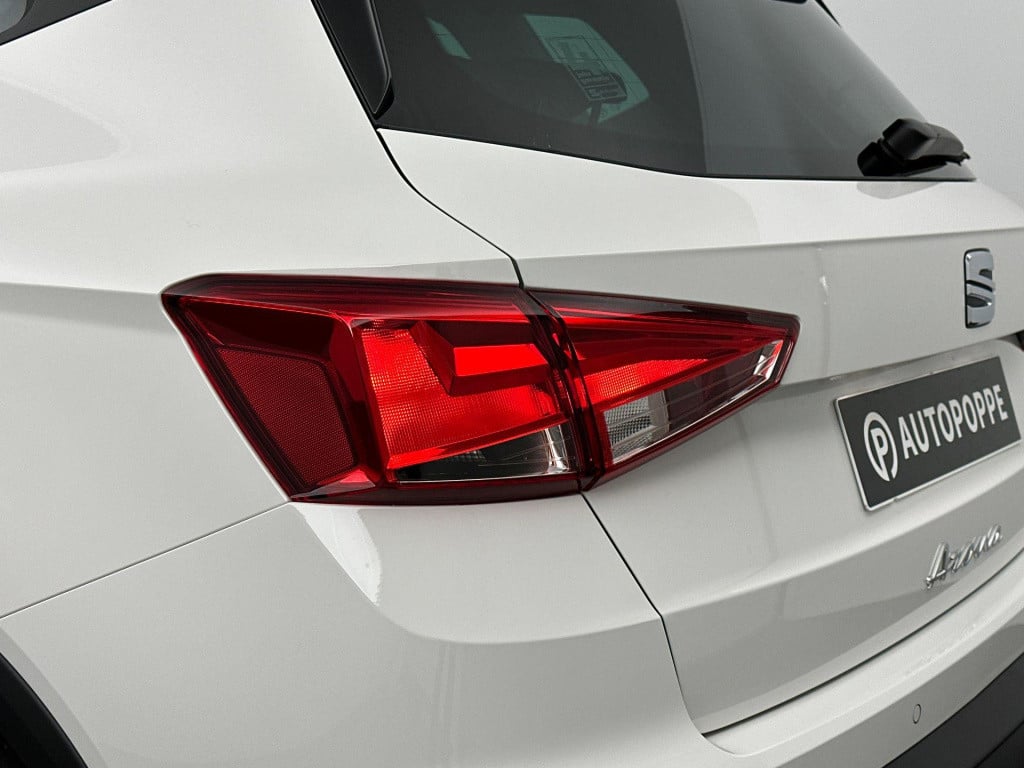 Seat Arona style business connect 1.0 70 kw / 95 pk ecotsi su
