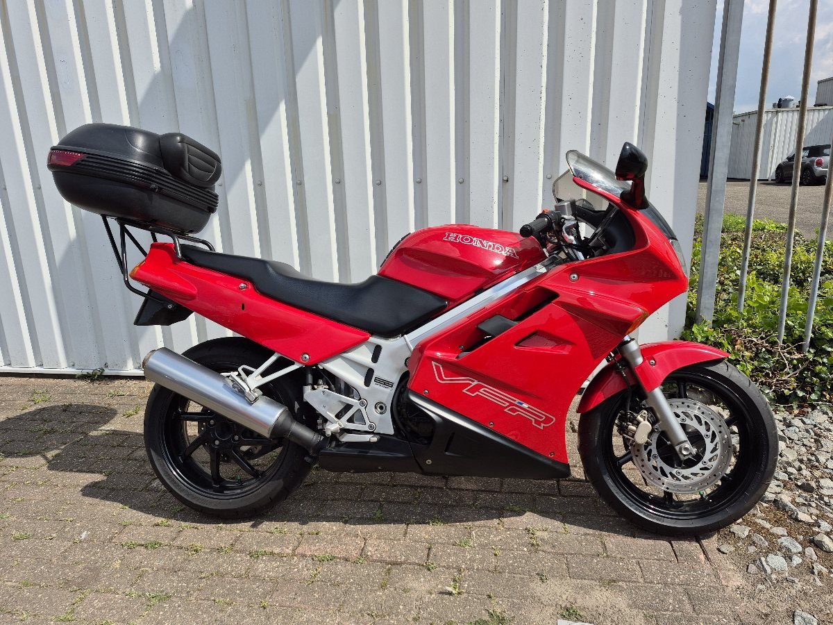 Honda VFR750, sportieve toermotor!