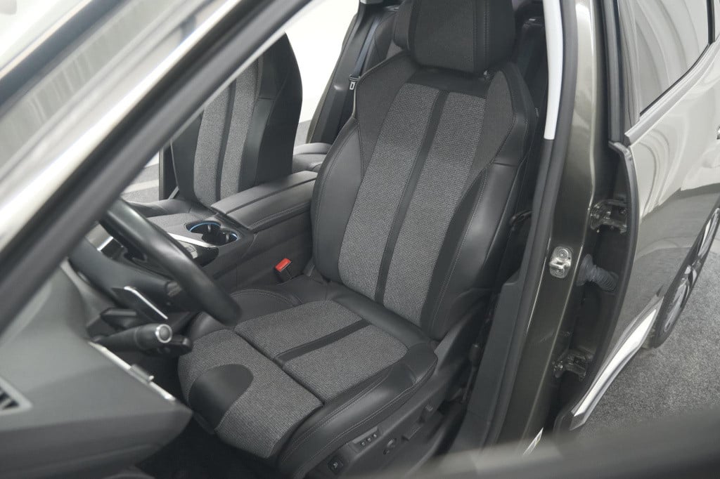 Peugeot 3008 puretech 130 eat8 blue lease premium | camera | elektronische 
