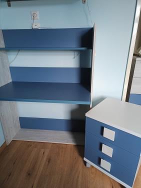 Kinder Bureau + lade kastje