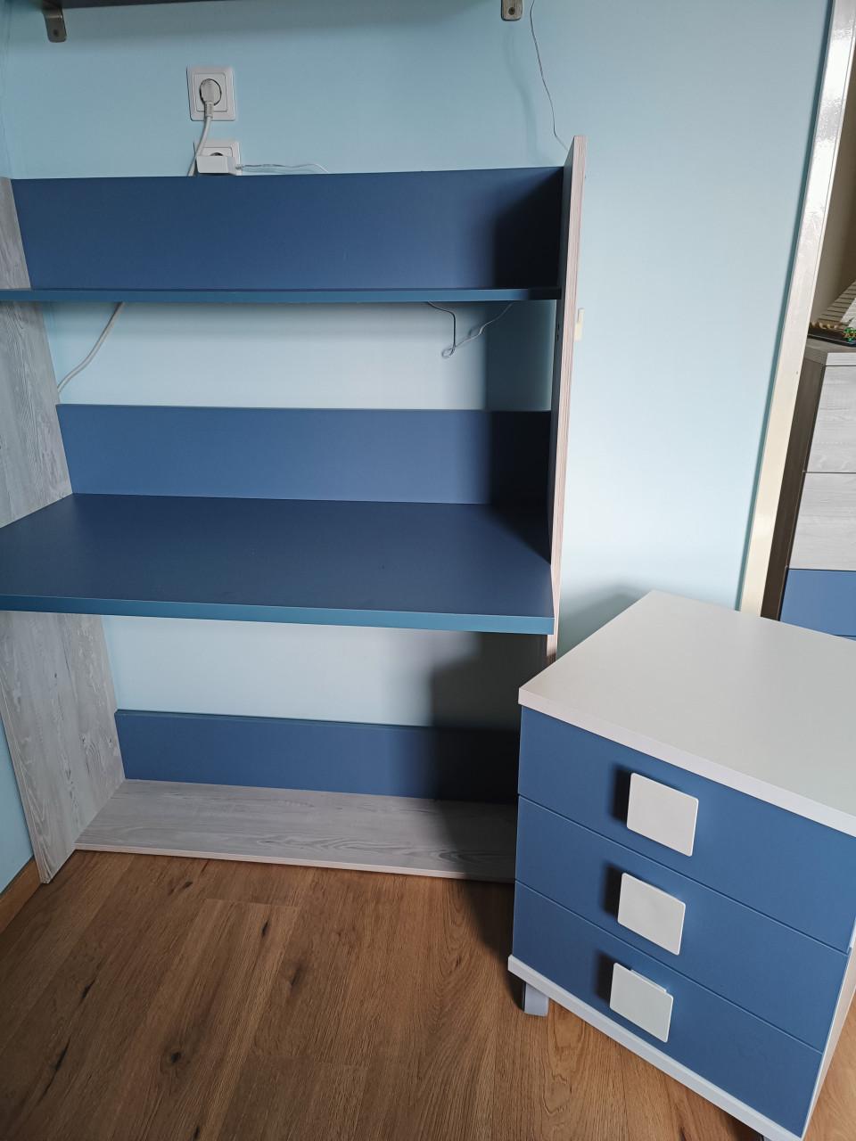 Kinder Bureau + lade kastje