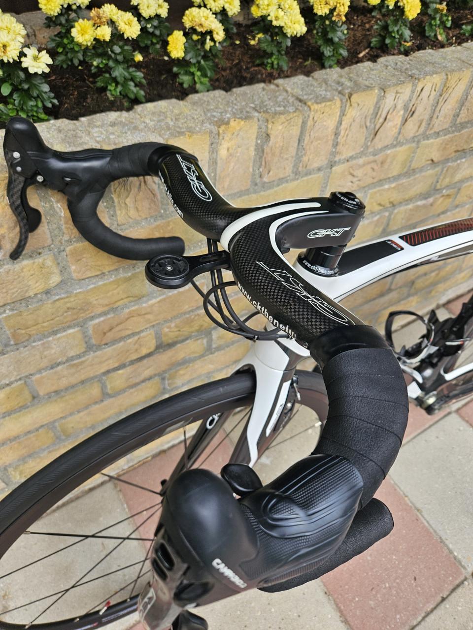 CKT SSP 589 Carbon racer met Campagnolo Record 11-speed