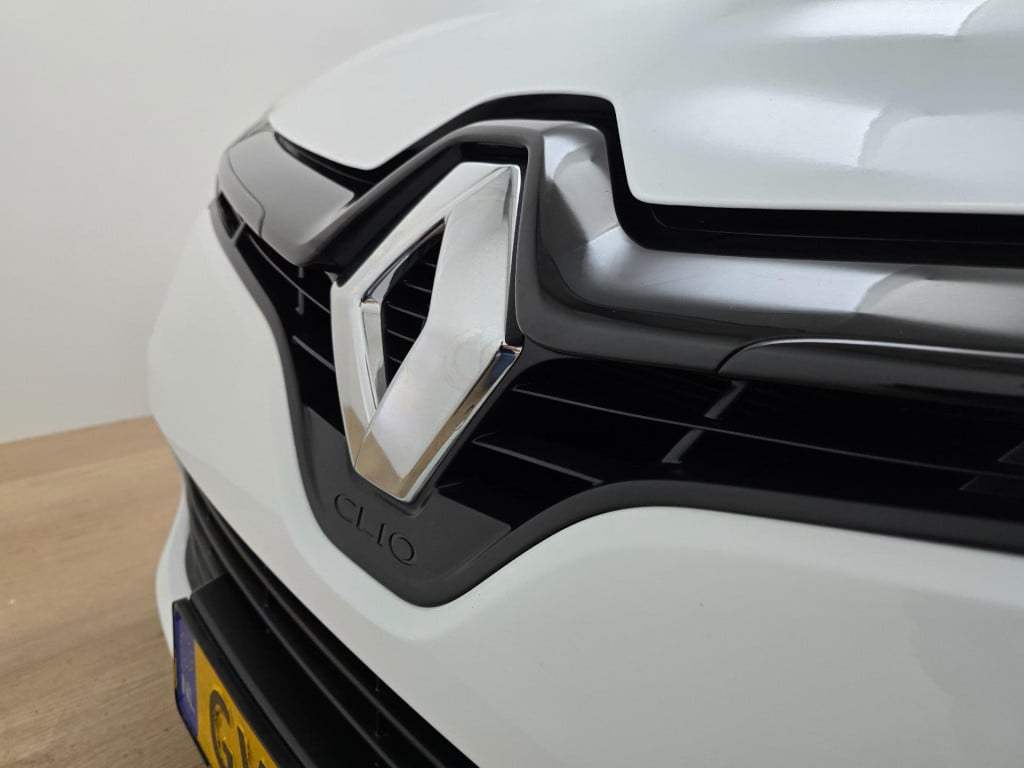 Renault Clio occasion 0.9 tce gt line unieke auto met cruisecontrol en blue