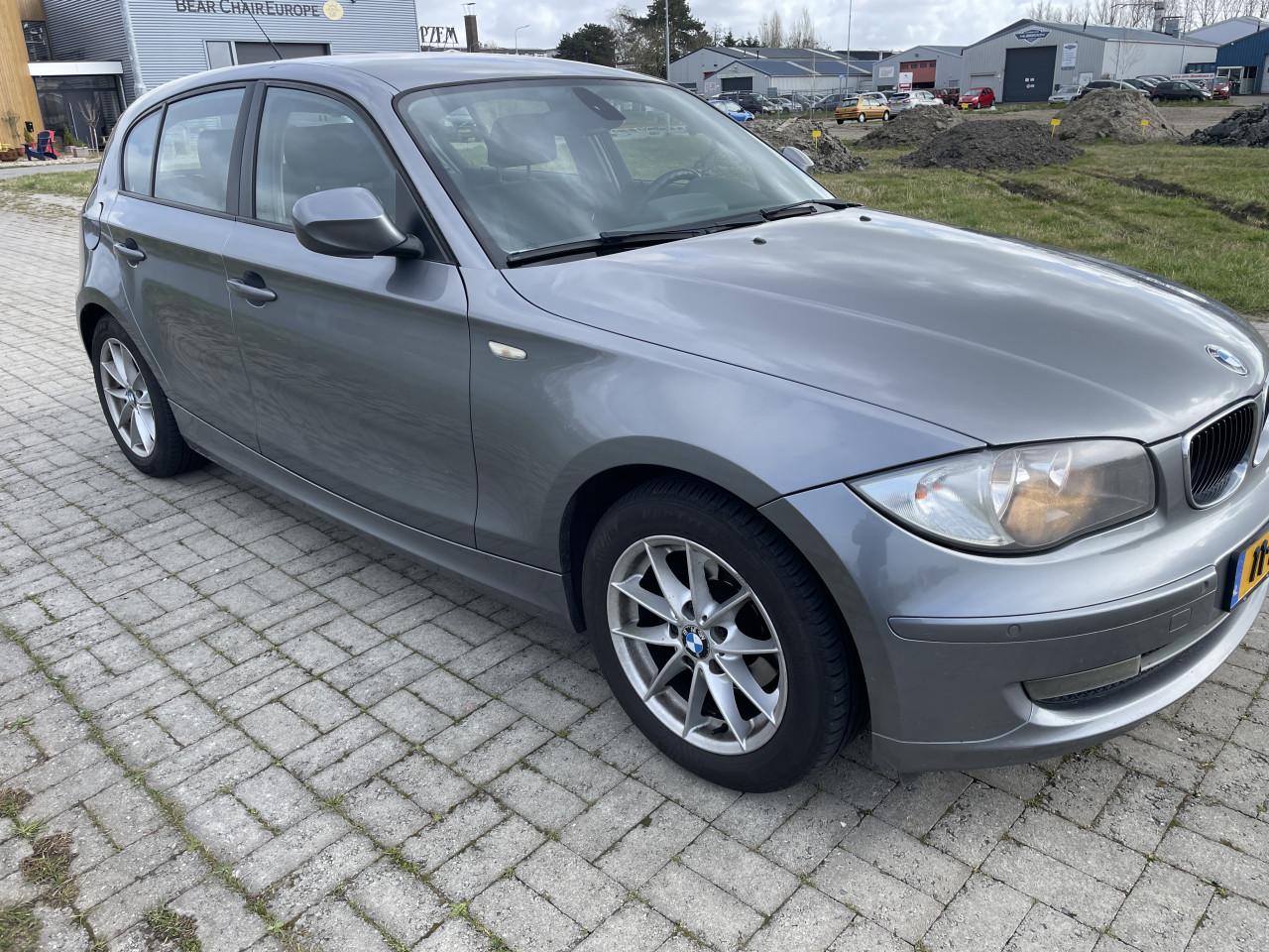 BMW 1 116i business line style