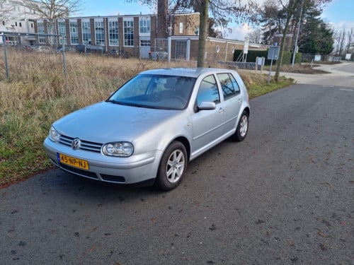 Vw golf 1.6i bj 2004 258.000 1 jaar apk