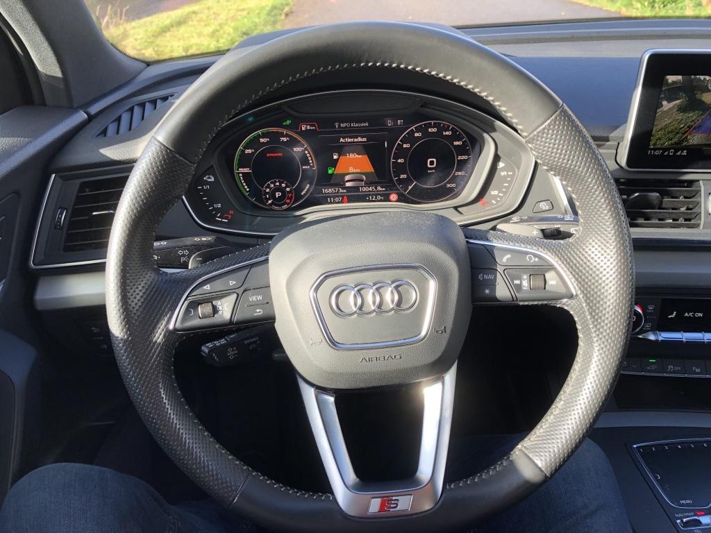 Audi Q5 55 tfsi e q. comp.