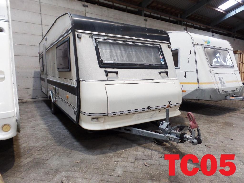 Ruim aanbod tourcaravans met en zonder geldig kentekenbewijs te koop