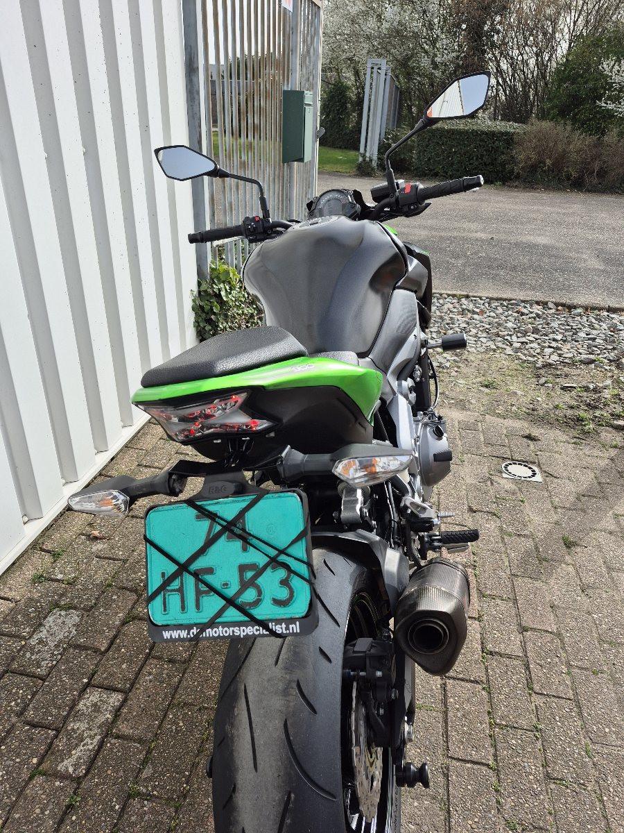Kawasaki Z900 Akra uit 2017