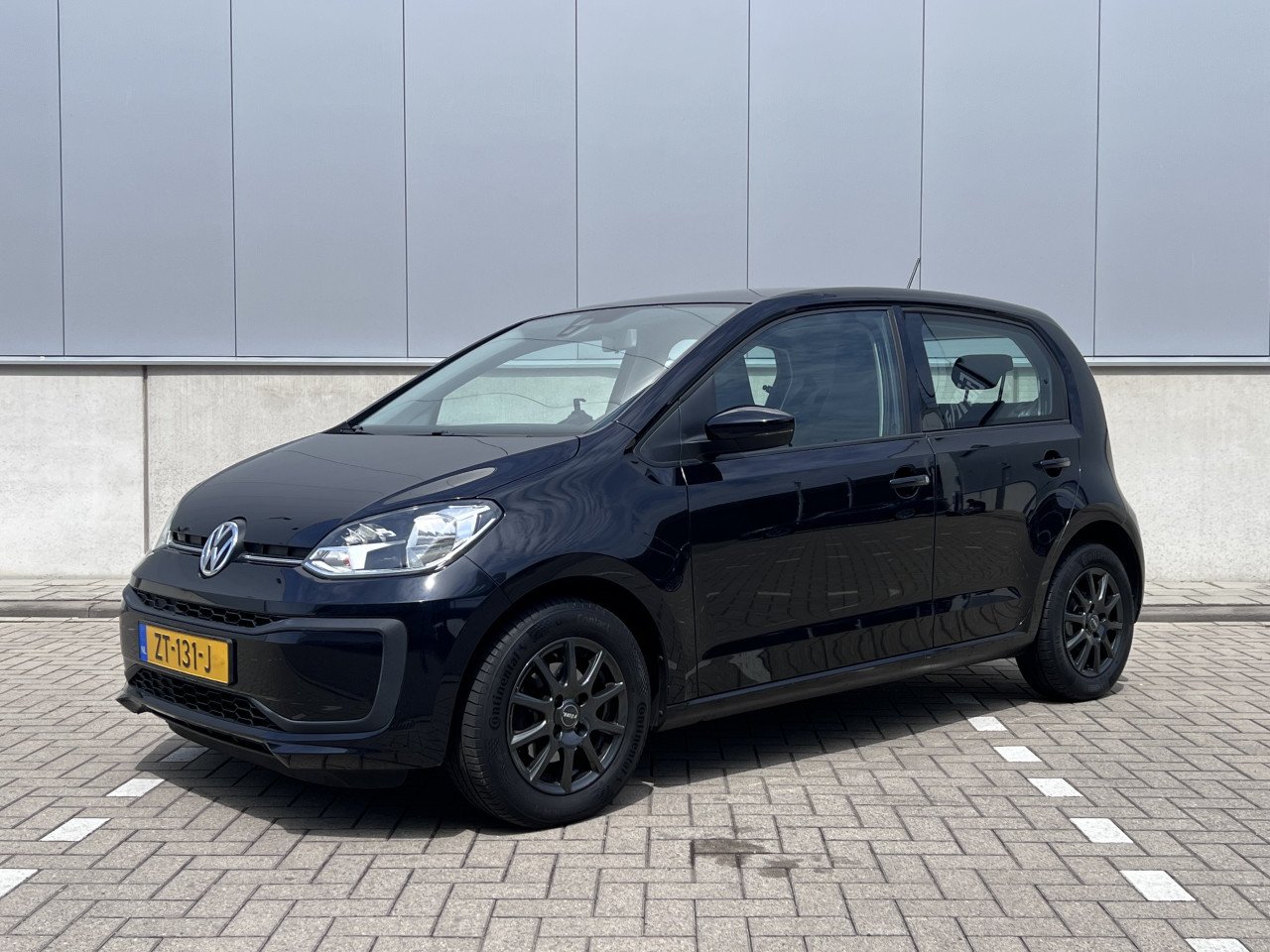 Volkswagen Up! 1.0 60pk BMT 5D 2019 Zwart