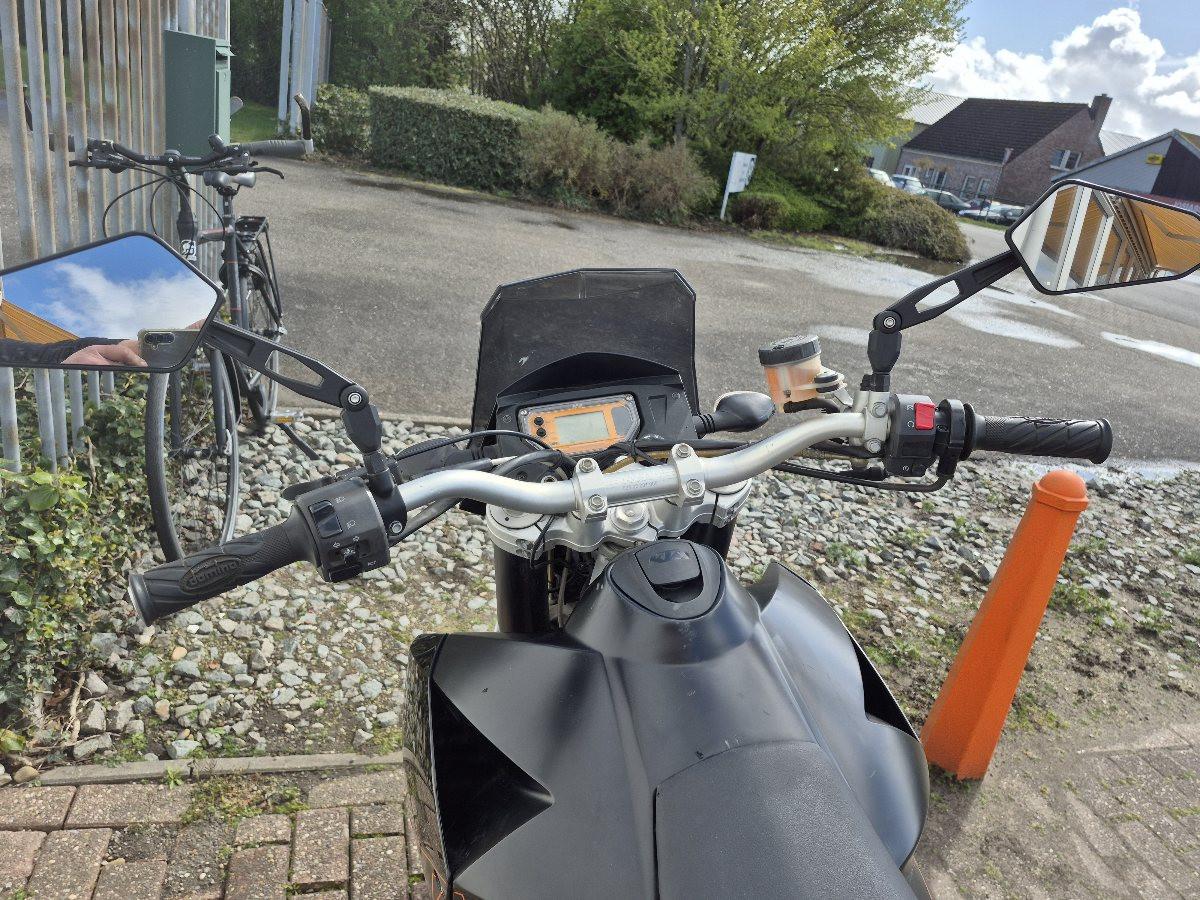 KTM 950 Supermoto uit 2006