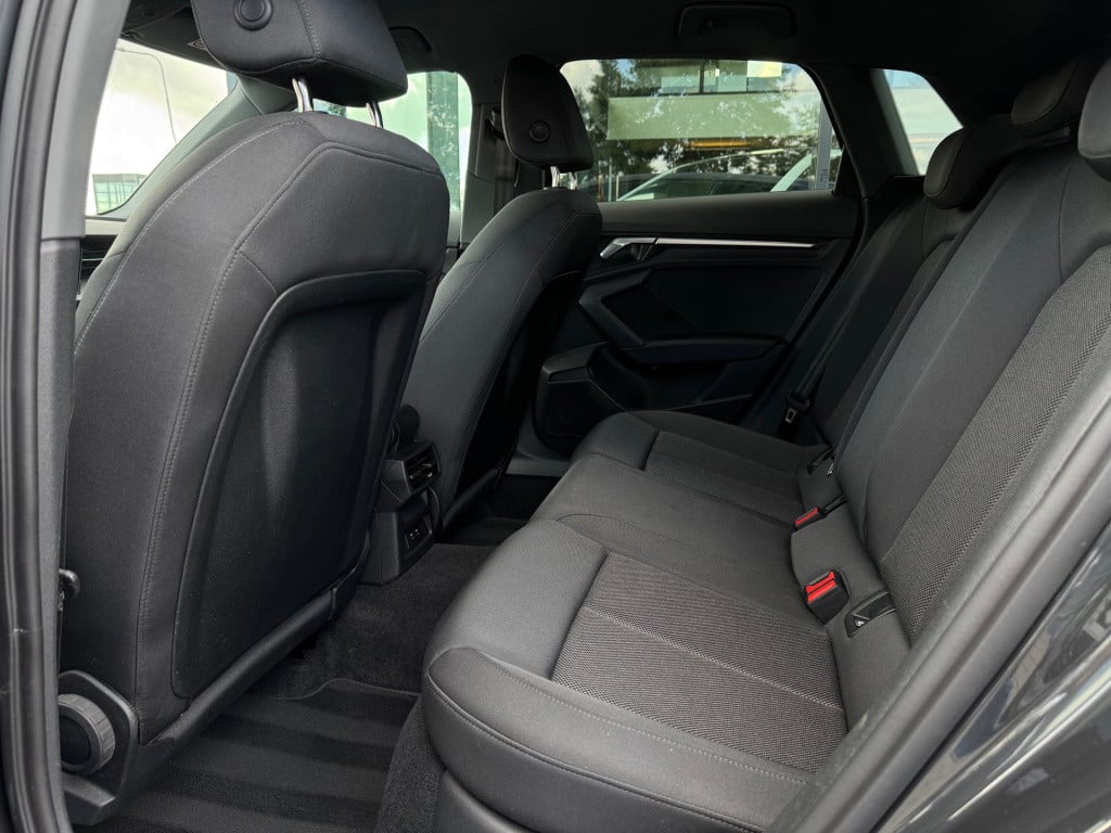 Audi A3 sportback 40 tfsi e edition * stoelverwarming * camera * adaptive c