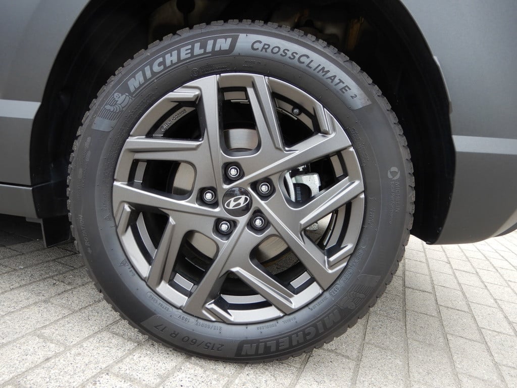 Hyundai Kona 1.6 gdi hev comfort | nieuw model! | 17 inch | navigatie | ada