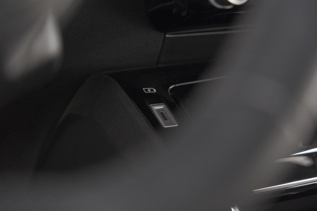 Peugeot 208 puretech 100 allure pack | parkeersensoren | apple carplay | st