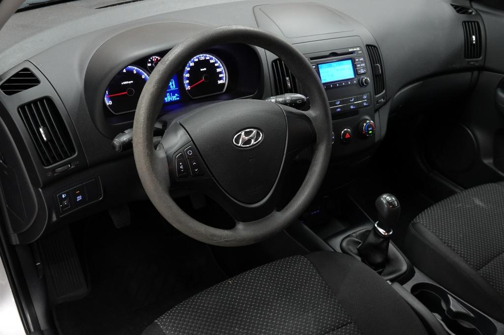 Hyundai I 30 cw 1.4i i-drive cool | airco | aux |