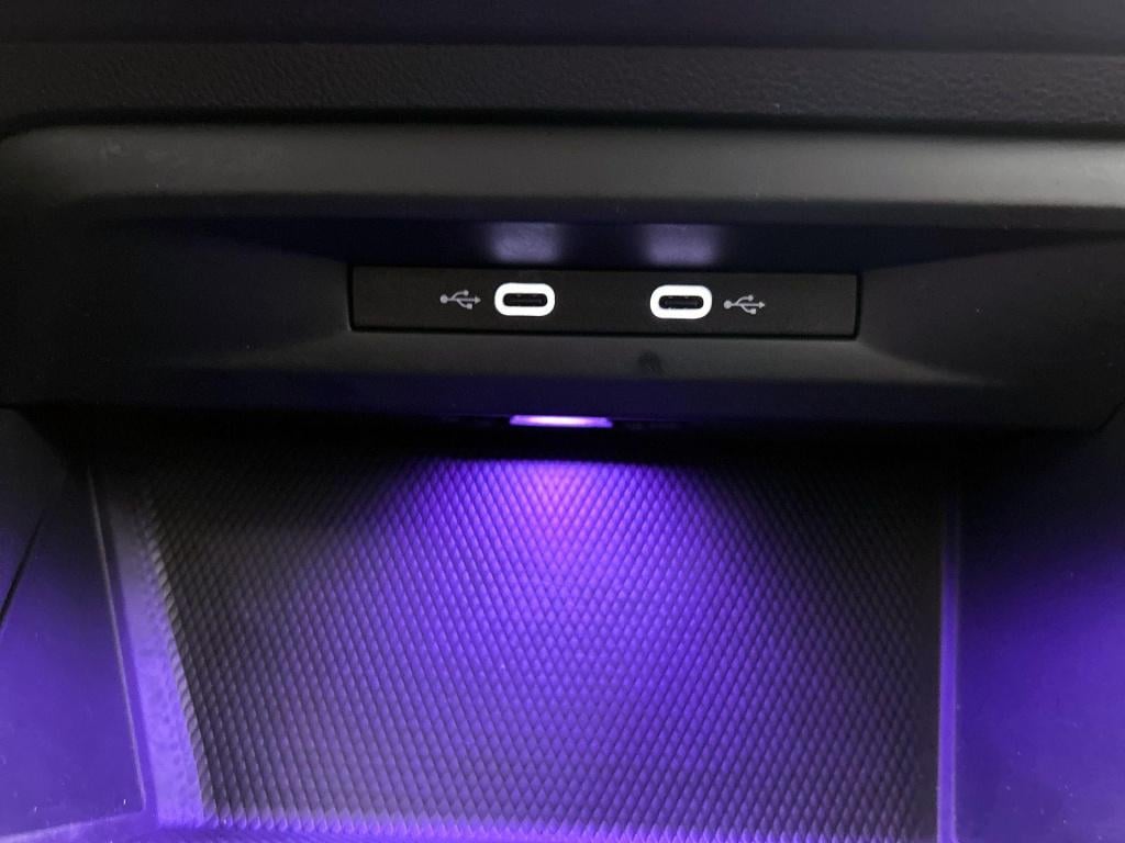 Volkswagen Golf 1.0 tsi life | navigatie | apple carplay / android auto | s