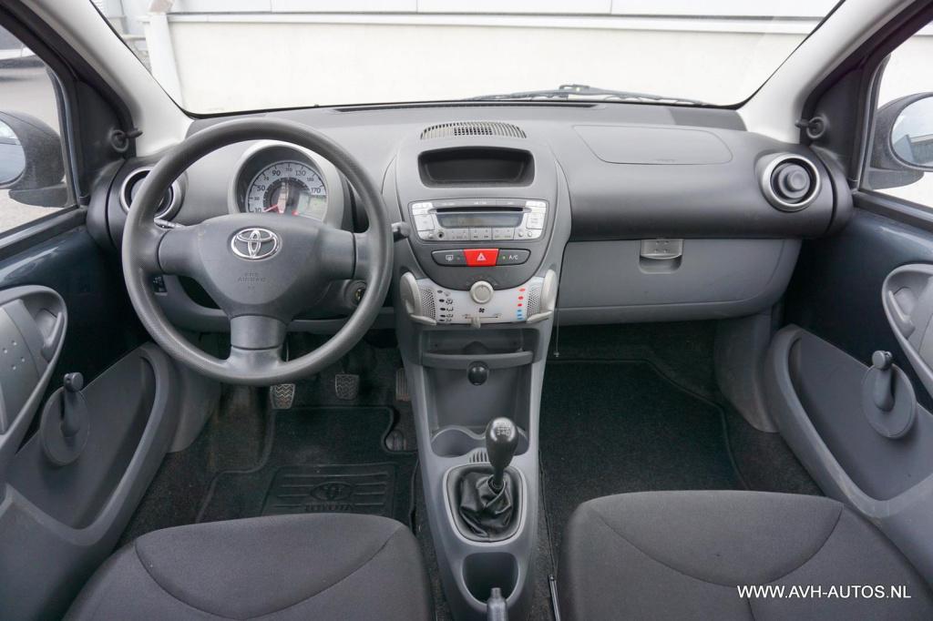 Toyota Aygo 1.0-12v access