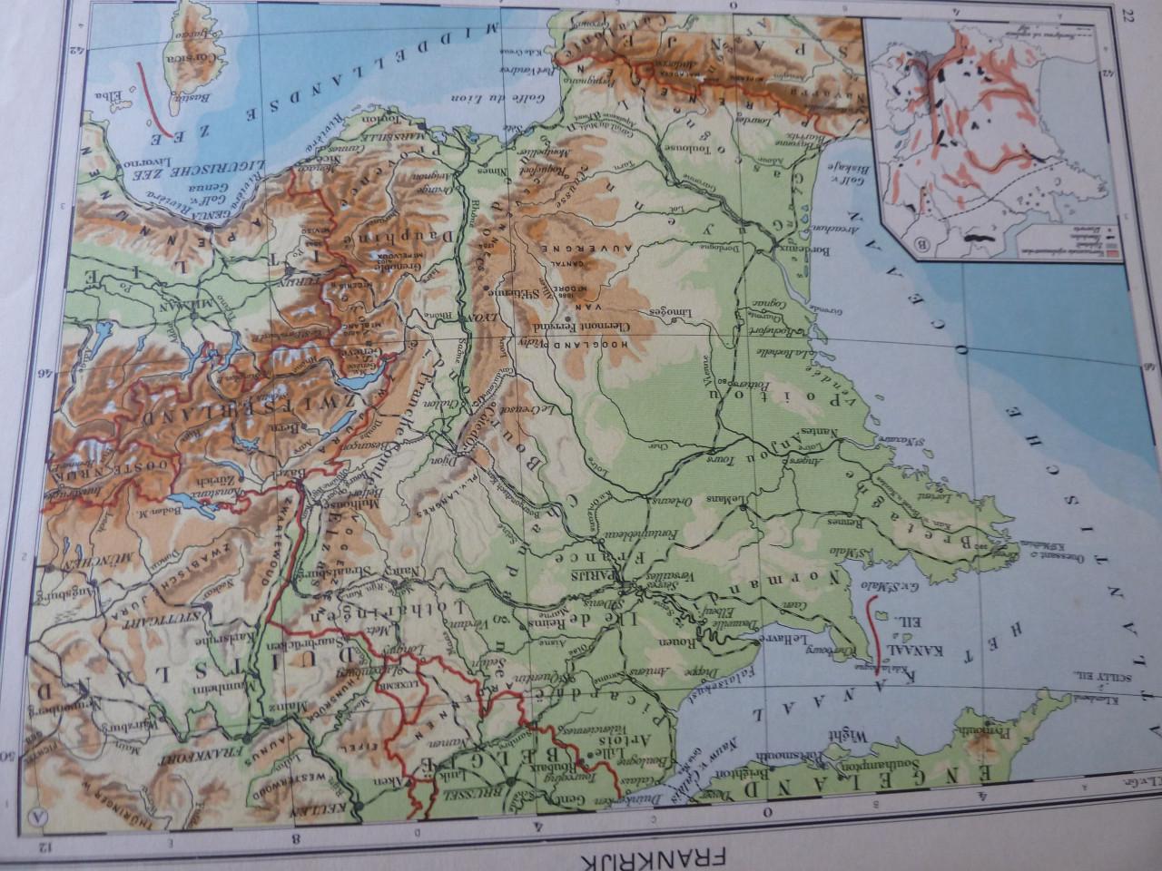 Kleine school atlas der gehele aarde